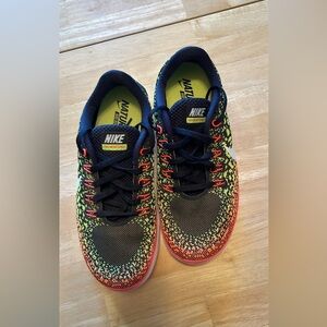 COPY - Nike Free RN Distance Women’s size 8 sneaker